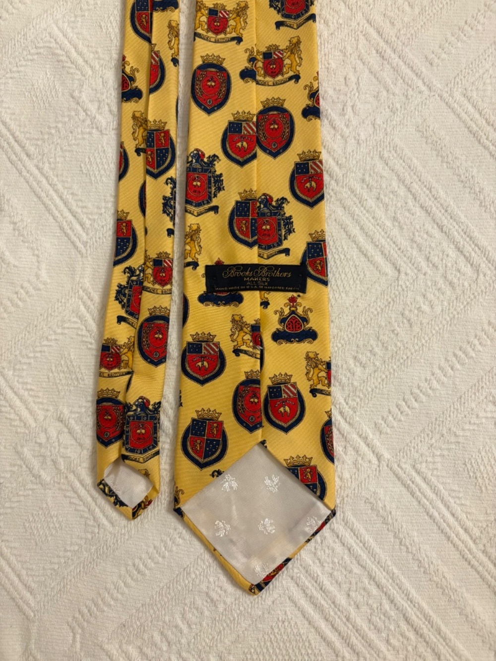 Vintage Brooks Brothers Makers Silk Tie Yellow Heraldic Crest Coat of Arms Lion - Picture 4 of 6